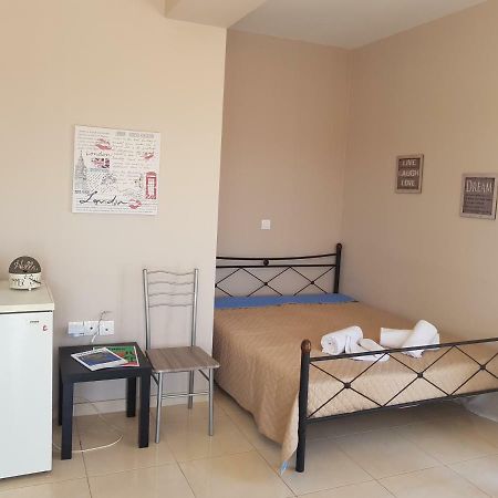 Butterfly Apartment Kalamata Luaran gambar